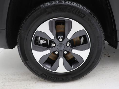 Used 2024 Jeep Grand Cherokee Limited 4xe AWD/4WD image 9