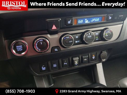 Used 2021 Toyota Tacoma TRD Sport image 27