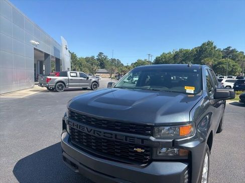 Used 2020 Chevrolet Silverado 1500 Custom w/ Custom Value Package RWD image 19