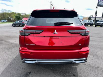 New 2025 Mitsubishi Outlander SE