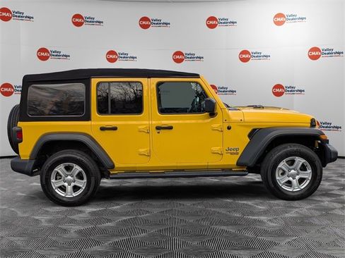 Certified 2019 Jeep Wrangler Unlimited Sport S image 4
