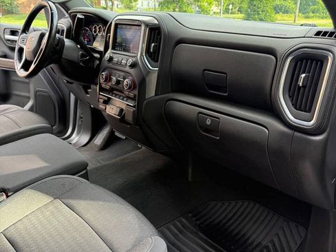 Used 2021 Chevrolet Silverado 1500 LT w/ Work Truck Package AWD/4WD image 16