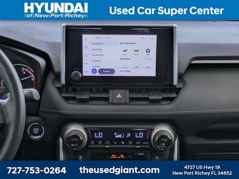 Used 2023 Toyota RAV4 XLE w/ Convenience Package FWD image 22