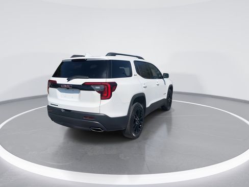 Used 2022 GMC Acadia SLE w/ Driver Convenience Package FWD image 9