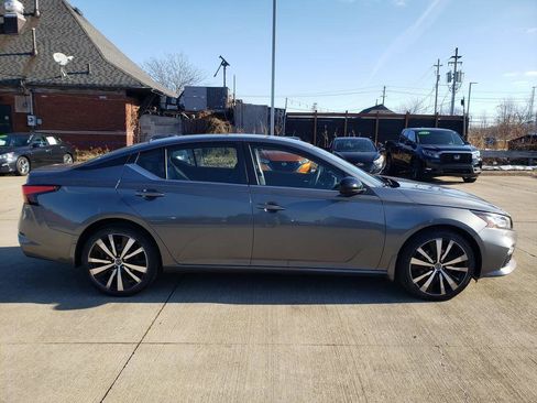 Used 2020 Nissan Altima 2.5 SR image 8