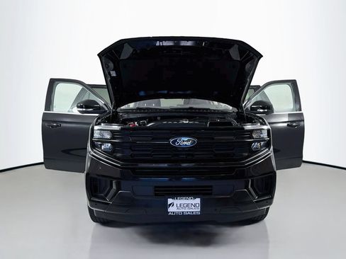 Used 2025 Ford Expedition Active AWD/4WD image 22