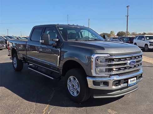 Used 2026 Ford F350 XLT w/ XLT Premium Package image 7