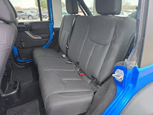 Used 2015 Jeep Wrangler Unlimited Sport image 13