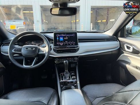 Used 2023 Jeep Compass Limited AWD/4WD image 13