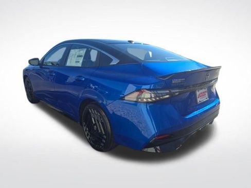 New 2026 Nissan Sentra SR image 3