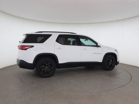 Used 2023 Chevrolet Traverse LT FWD image 21
