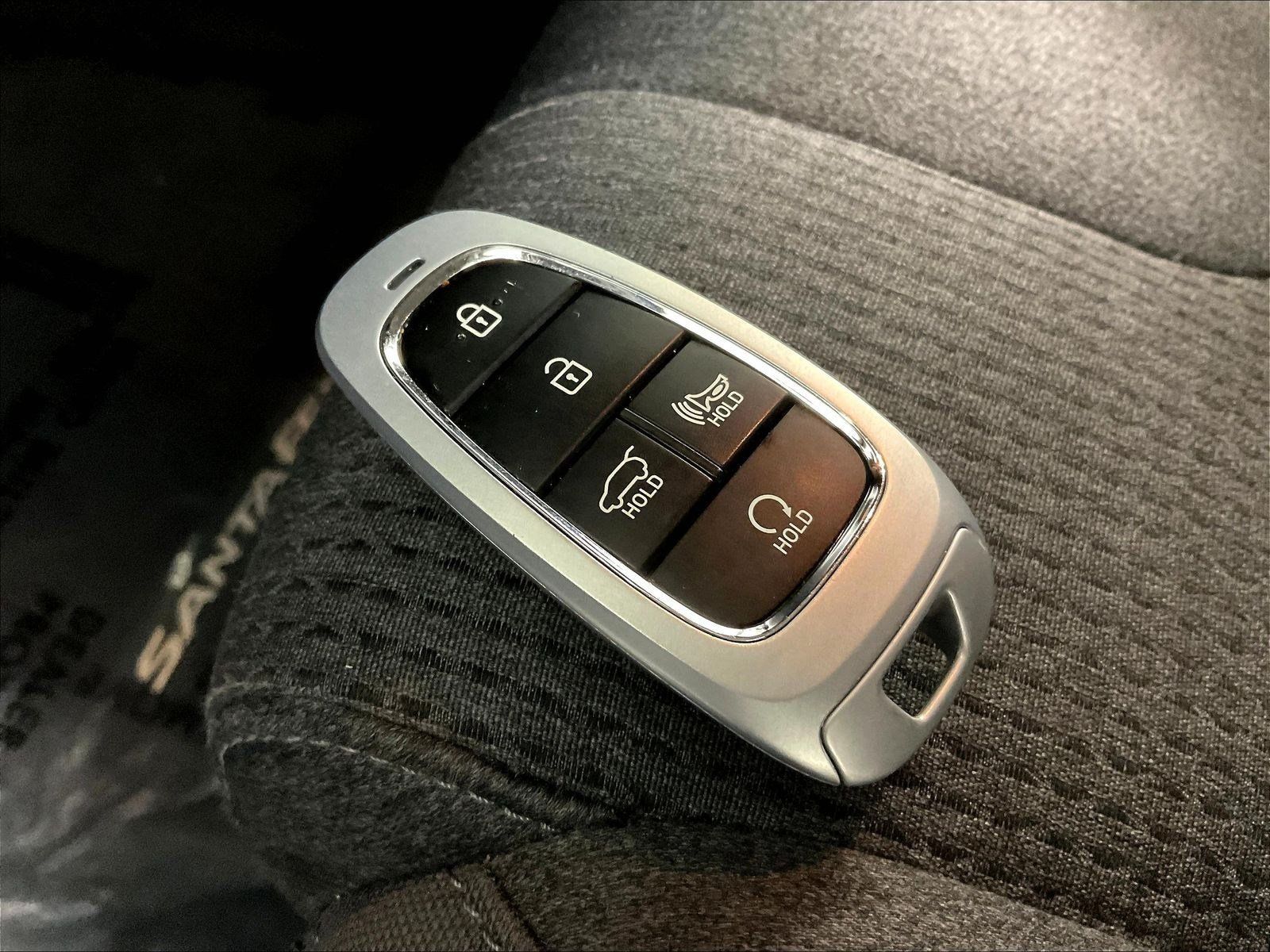 Used 2023 Hyundai Santa Fe SEL AWD/4WD image 34