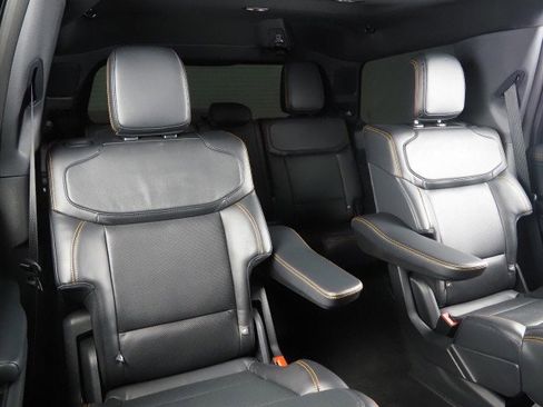 Used 2025 Ford Expedition Tremor image 16