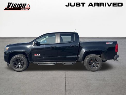 Used 2017 Chevrolet Colorado Z71 w/ Z71 Midnight Edition AWD/4WD image 9