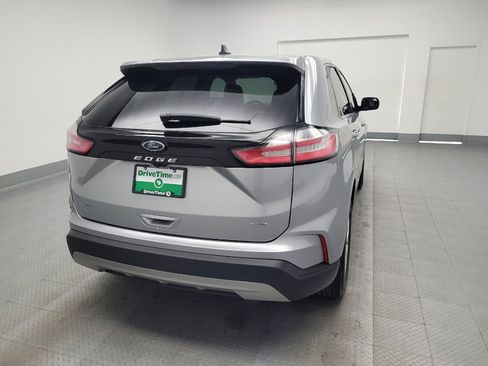 Used 2023 Ford Edge SEL image 7