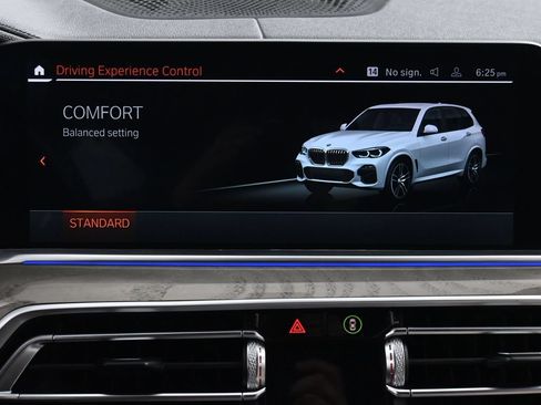 Used 2023 BMW X5 M50i w/ Executive Package AWD/4WD image 39