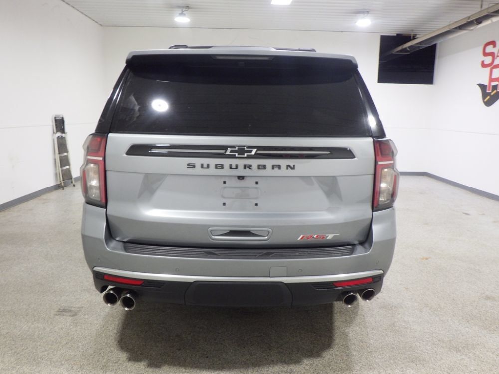 Used 2023 Chevrolet Suburban RST w/ Sport Performance Package AWD/4WD image 3