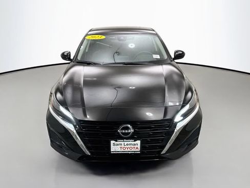 Used 2023 Nissan Altima 2.5 SV AWD/4WD image 2