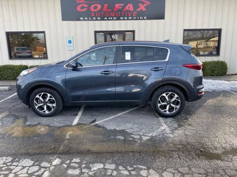 Used 2022 Kia Sportage LX image 1