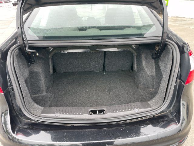 Used 2015 Ford Fiesta SE FWD image 31