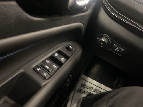 New 2026 Jeep Compass Limited image 34