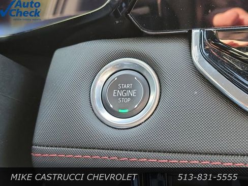 Used 2025 Chevrolet Colorado Z71 w/ Technology Package AWD/4WD image 22