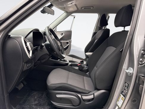 Used 2023 Kia Soul LX w/ Option Group 015 image 11