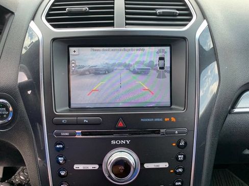Used 2018 Ford Explorer Sport w/ Equipment Group 401A AWD/4WD image 33