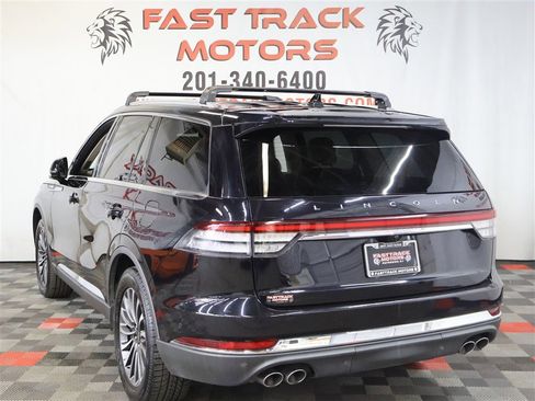 Used 2020 Lincoln Aviator Reserve w/ Equipment Group 201A image 4