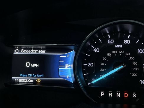 Used 2017 Ford Explorer XLT w/ Equipment Group 201A FWD image 16