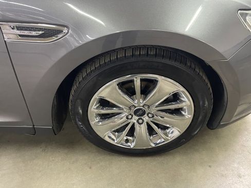 Used 2011 Ford Taurus Limited w/ 302A Rapid Spec Order Code image 12