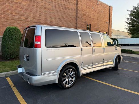Used 2024 Chevrolet Express 2500 RWD image 68