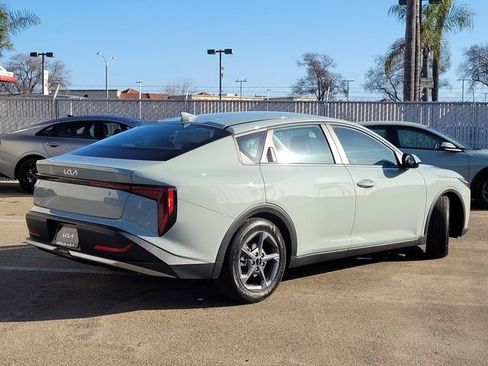 New 2026 Kia K4 LXS image 5