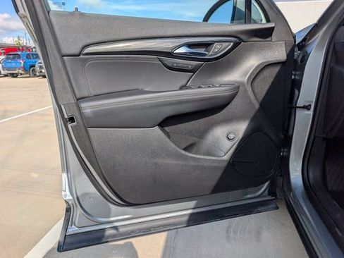 Used 2023 Buick Envision Essence FWD image 19