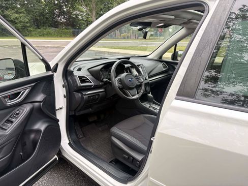 Used 2023 Subaru Forester Premium AWD/4WD image 12