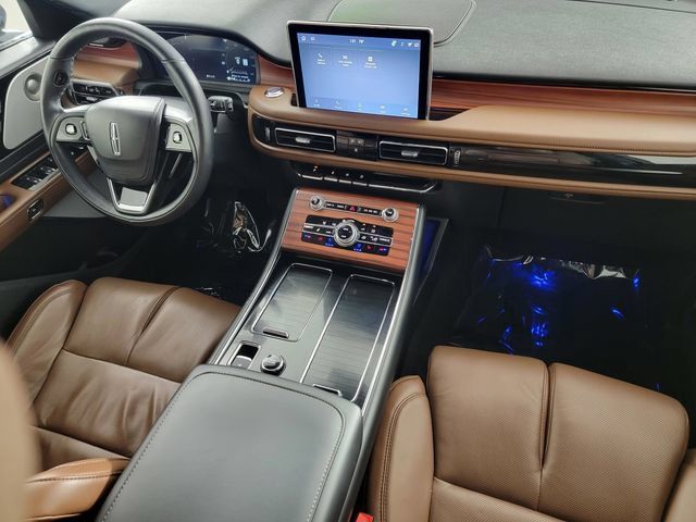 Used 2023 Lincoln Aviator Reserve w/ Equipment Group 201A AWD/4WD image 32