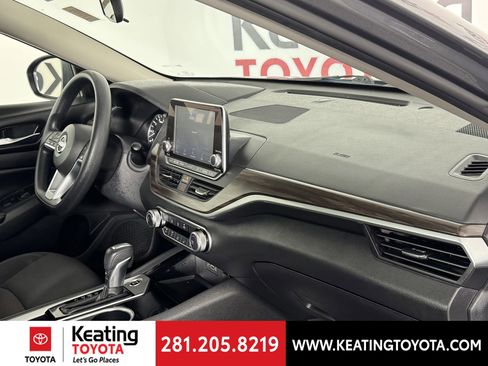 Used 2024 Nissan Altima 2.5 SV image 20