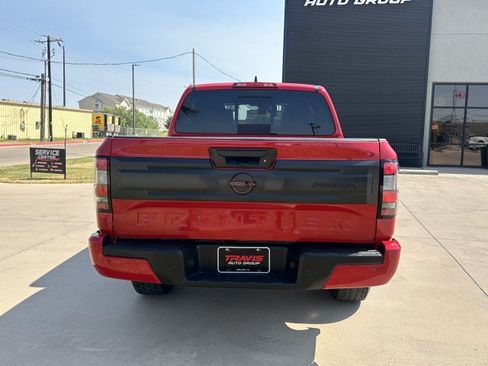 Used 2026 Nissan Frontier PRO-4X AWD/4WD image 8