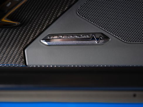 Used 2021 Lamborghini Aventador SVJ AWD/4WD image 41