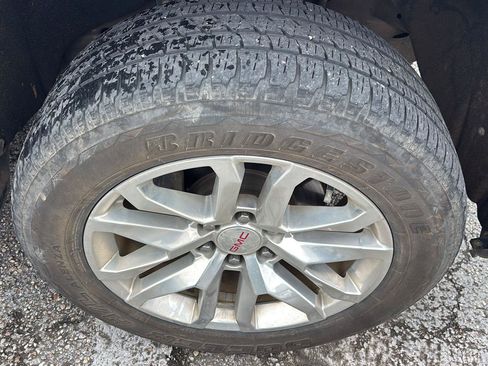 Used 2022 GMC Sierra 1500 SLT AWD/4WD image 9