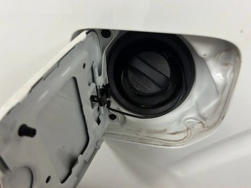 Used 2020 Nissan Frontier S RWD image 29