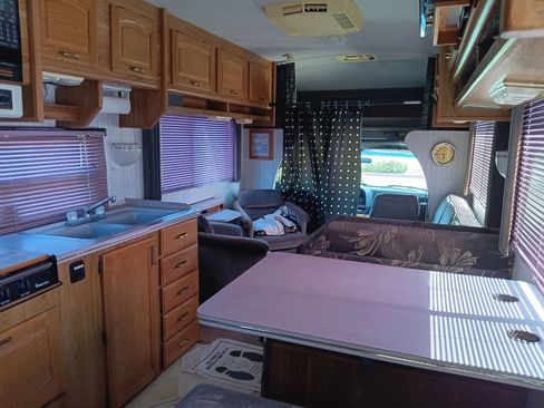 Used 1992 Ford E-350 and Econoline 350 RWD image 9