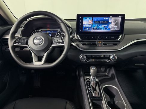 New 2026 Nissan Altima 2.5 SR FWD image 11