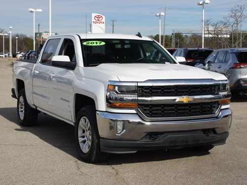 Used 2017 Chevrolet Silverado 1500 LT w/ All Star Edition image 17