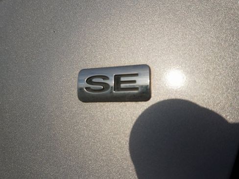 Used 2009 Ford Focus SE image 27