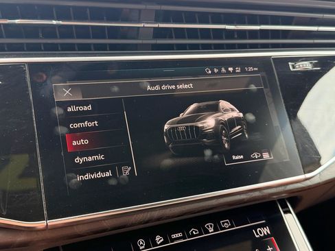 Used 2021 Audi Q8 Prestige w/ Prestige Package AWD/4WD image 40