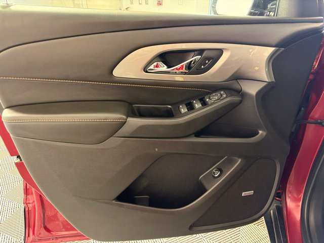 Used 2018 Chevrolet Traverse LT w/ LPO, Black Accent Package AWD/4WD image 20