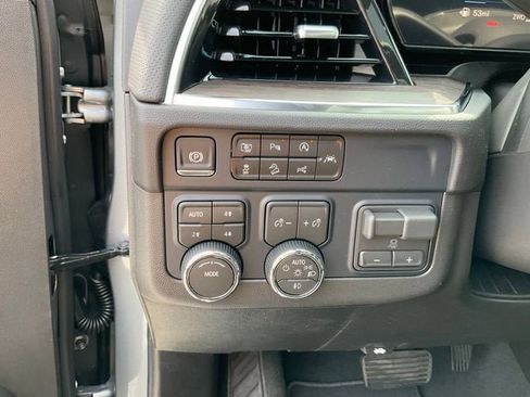 New 2026 Chevrolet Suburban Premier w/ Sun And Tow Package AWD/4WD image 7