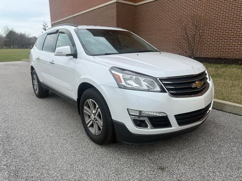 Used 2016 Chevrolet Traverse LT w/ Traveler's Package image 24