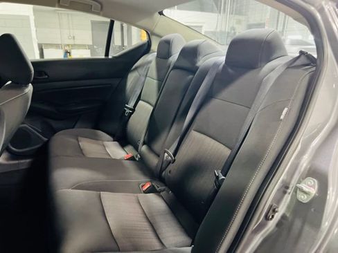 Used 2025 Nissan Altima 2.5 S FWD image 21
